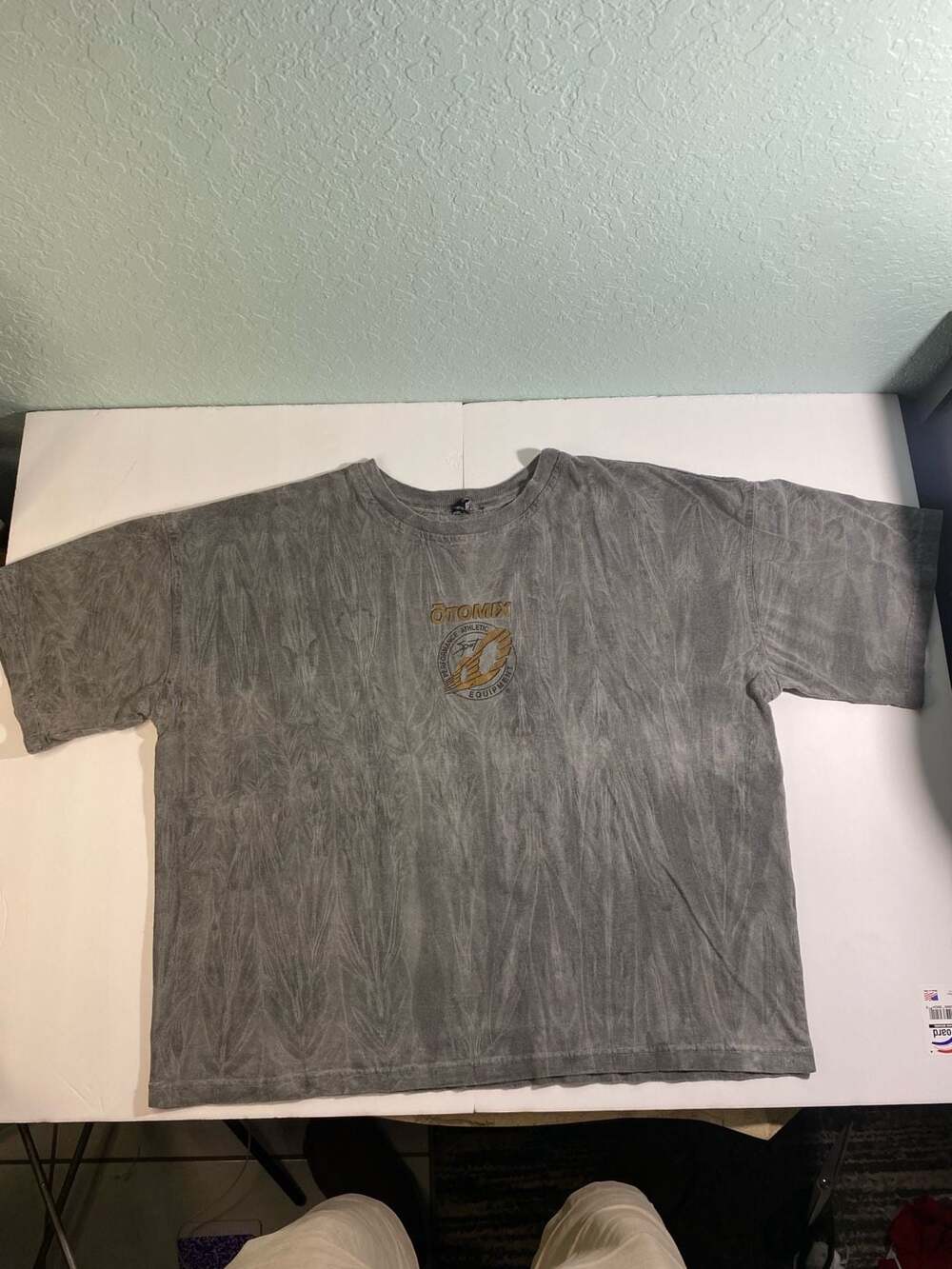 Vintage Otomix Performance Athletic Equipment Graphic T-Shirt Size Medium